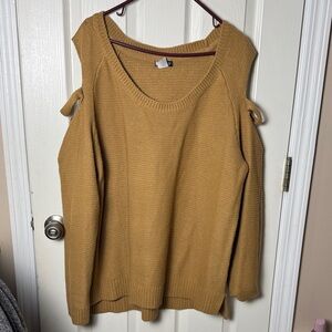 VENUS Women's Golden Sweater